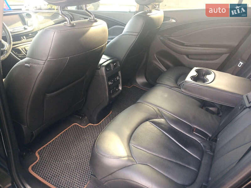 Внедорожник / Кроссовер Buick Envision 2016 в Киеве