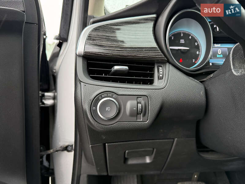 Позашляховик / Кросовер Buick Envision 2017 в Тернополі