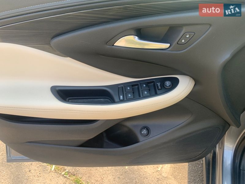 Внедорожник / Кроссовер Buick Envision 2020 в Киеве