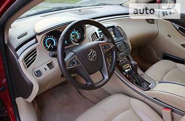 Седан Buick LaCrosse 2012 в 