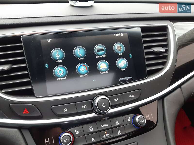 Седан Buick LaCrosse 2016 в Коростене