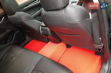 Седан Buick LaCrosse 2016 в Коростене