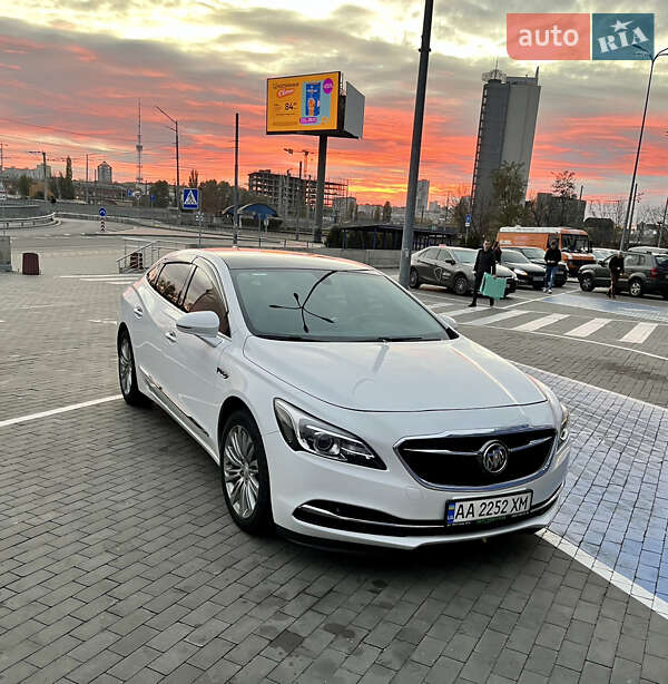 Седан Buick LaCrosse 2018 в Киеве