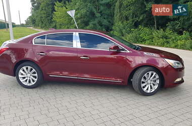 Седан Buick LaCrosse 2015 в Городке