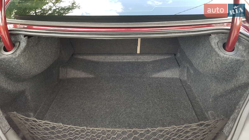 Седан Buick LaCrosse 2015 в Городку