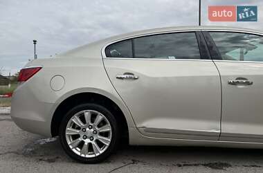 Седан Buick LaCrosse 2012 в 