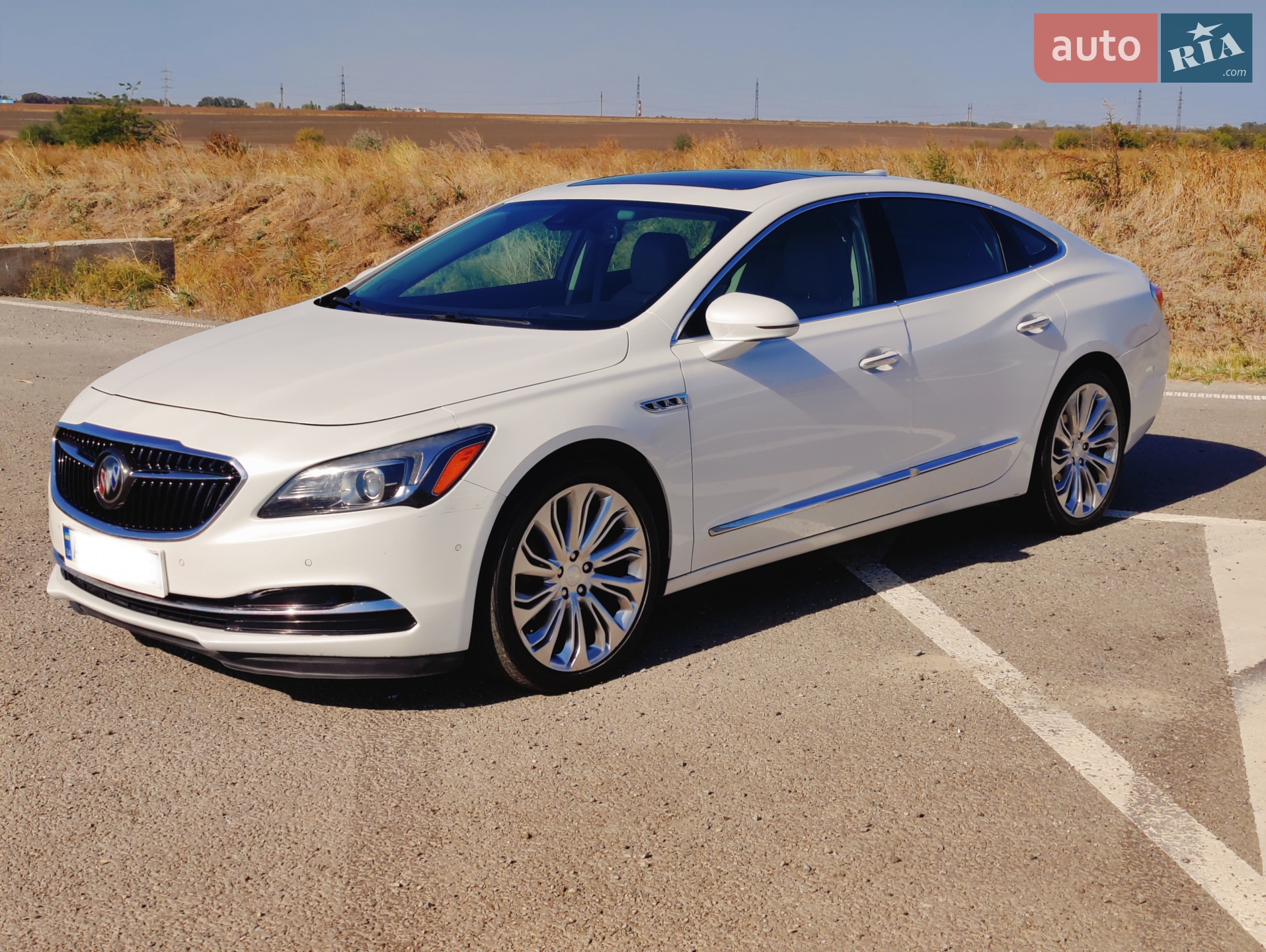2017 Buick LaCrosse - фото 1