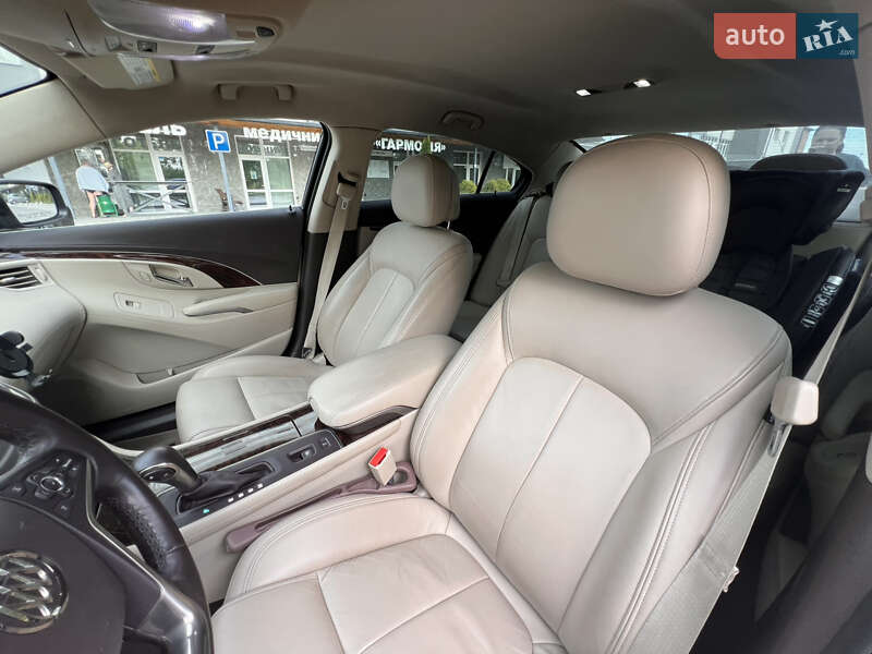 Седан Buick LaCrosse 2013 в Ужгороде