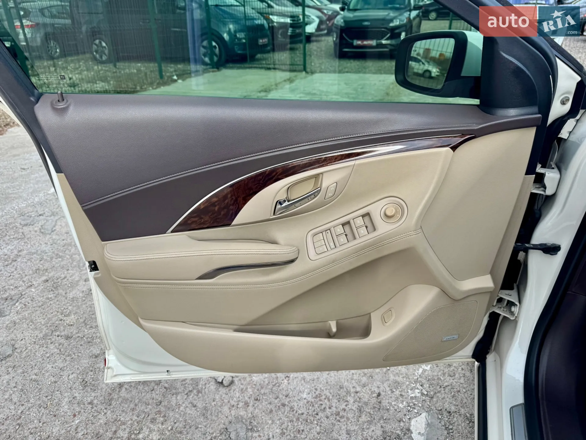2013 Buick LaCrosse - мініатюра 31