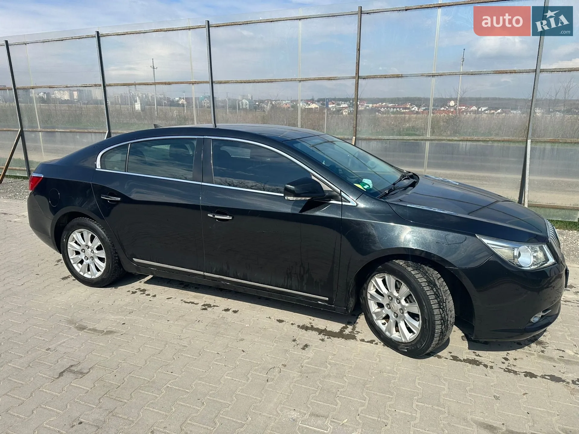 2011 Buick LaCrosse - мініатюра 12