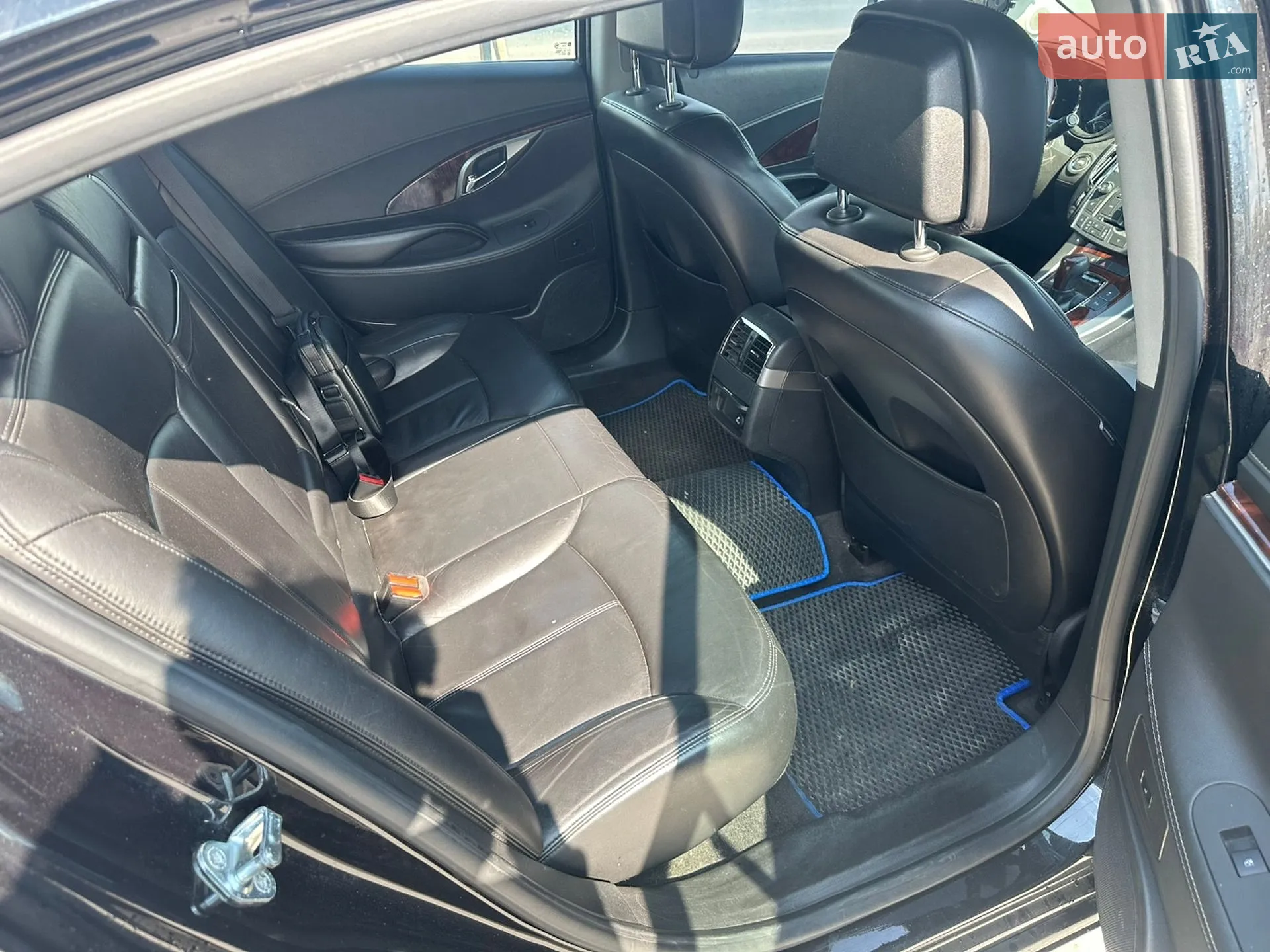 2011 Buick LaCrosse - мініатюра 41