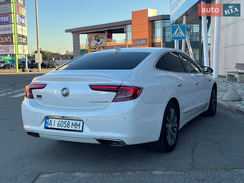 Седан Buick LaCrosse 2016 в Киеве
