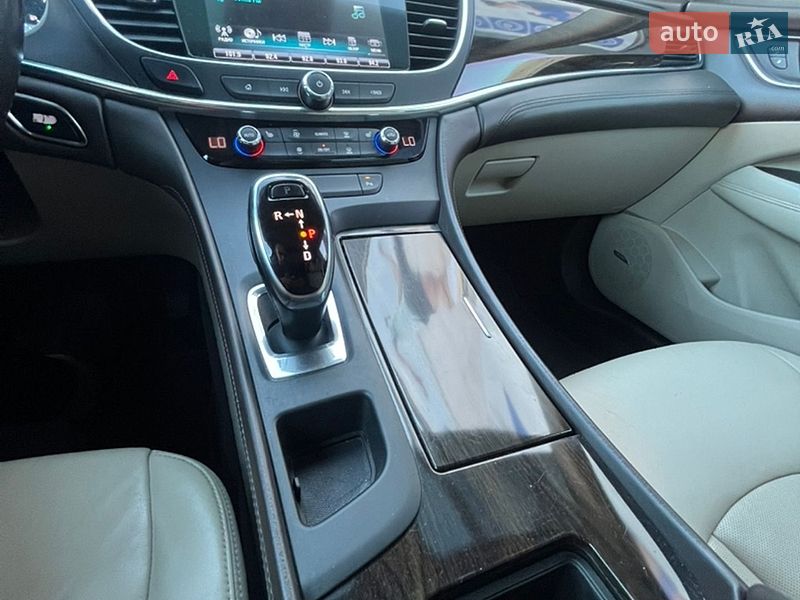Седан Buick LaCrosse 2016 в Киеве
