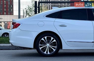 Седан Buick LaCrosse 2017 в Киеве
