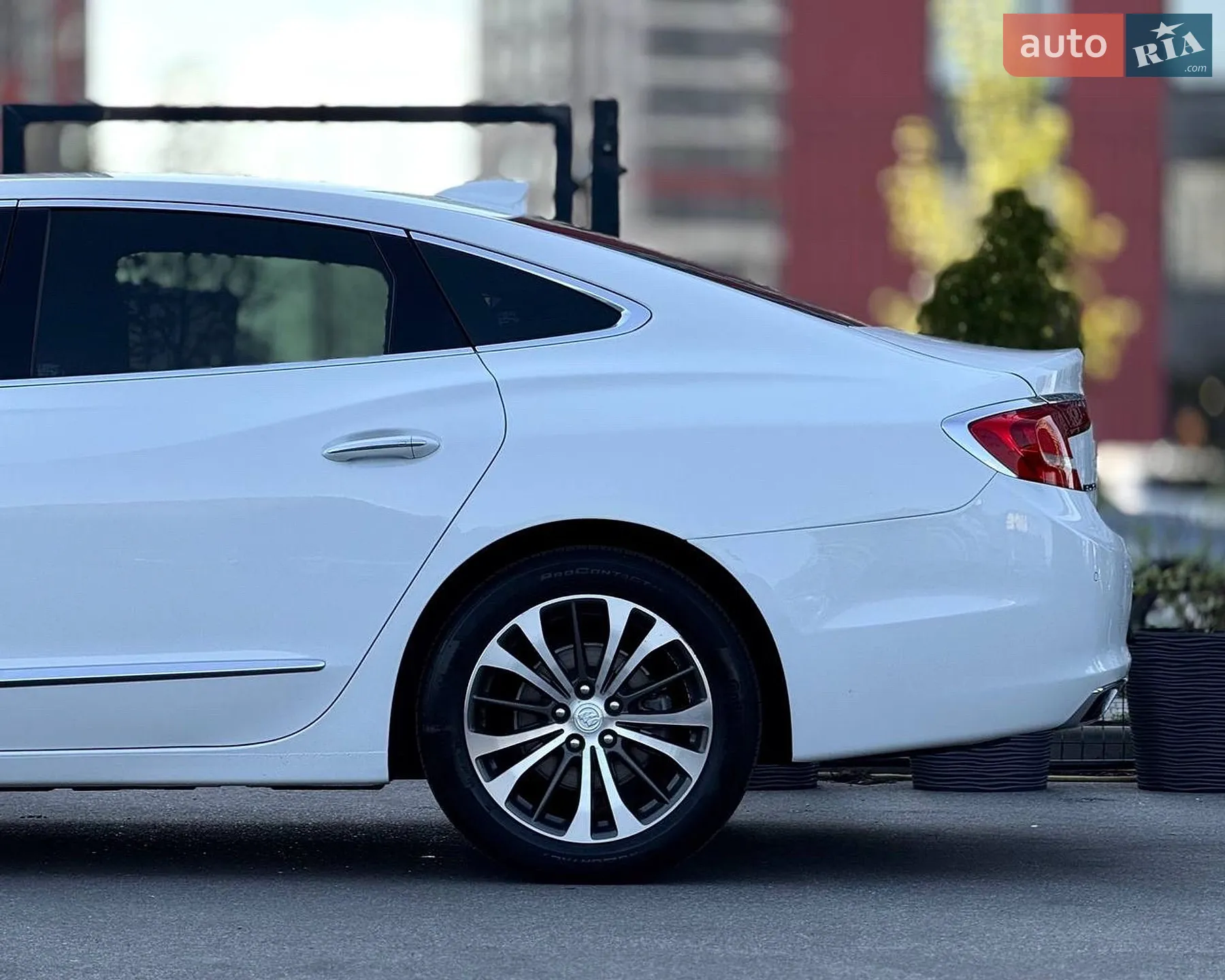 2017 Buick LaCrosse - мініатюра 13