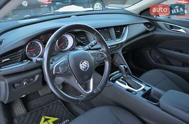 Универсал Buick Regal TourX 2018 в Киеве