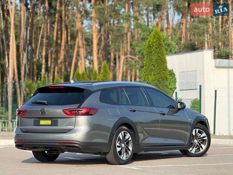 Универсал Buick Regal TourX 2018 в Киеве