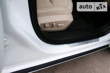 Седан Buick Regal 2015 в 