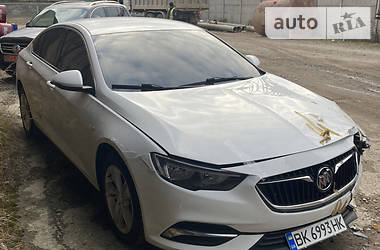 Седан Buick Regal 2018 в Ровно
