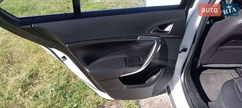 Седан Buick Regal 2013 в Ромнах фото 9 Седан Buick Regal 2013 в Ромнах