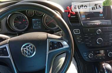 Седан Buick Regal 2013 в Ромнах