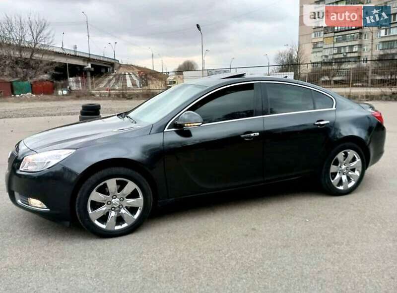 Седан Buick Regal 2012 в Чернигове