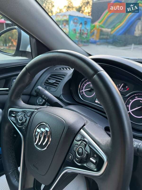 Седан Buick Regal 2016 в Кривом Роге