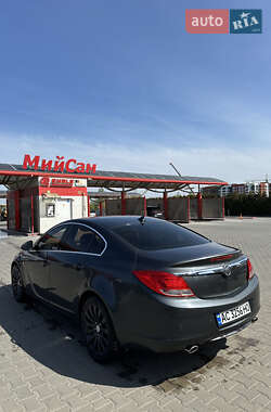 Седан Buick Regal 2011 в 