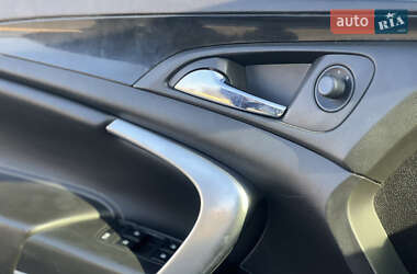 Седан Buick Regal 2011 в 