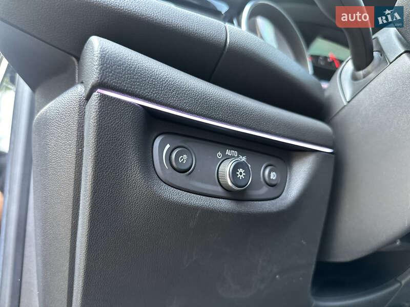 Седан Buick Regal 2018 в Киеве