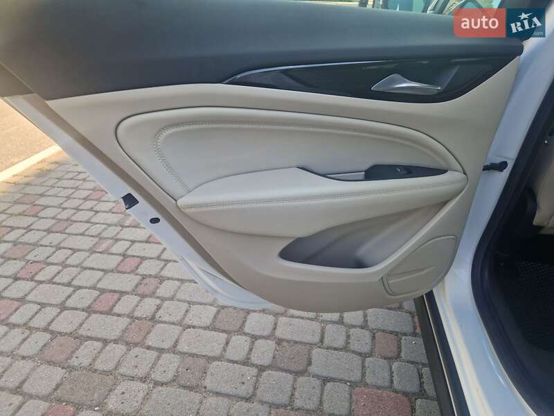 Седан Buick Regal 2018 в Харькове