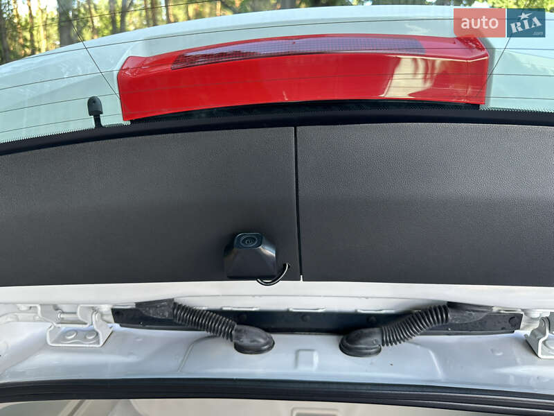 Седан Buick Regal 2018 в Киеве