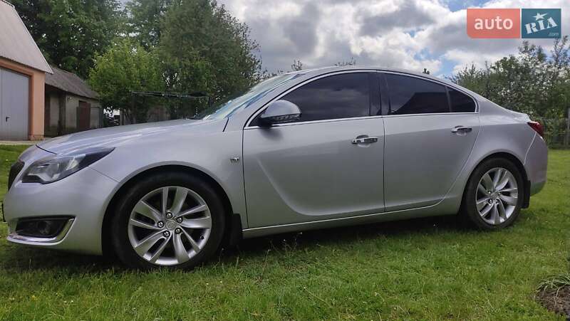 Седан Buick Regal 2013 в Рава-Русской