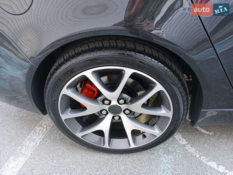 Седан Buick Regal 2015 в Киеве