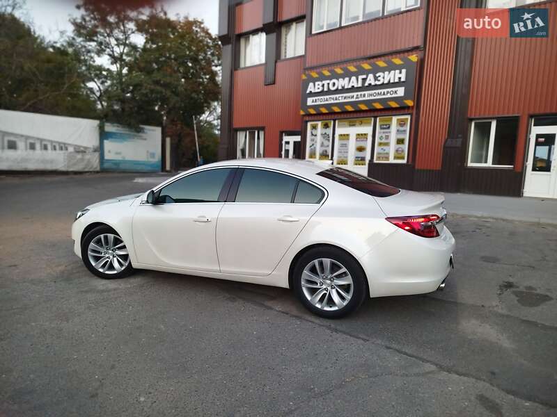 Седан Buick Regal 2015 в Николаеве