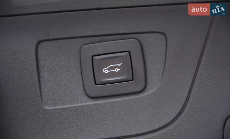 Седан Buick Regal 2018 в Киеве фото 49 Седан Buick Regal 2018 в Киеве