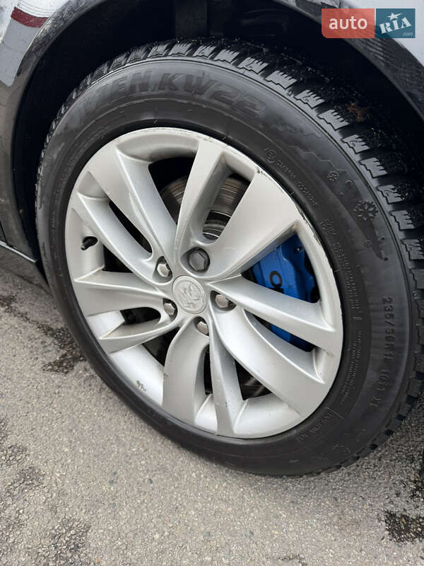 Седан Buick Regal 2014 в Днепре