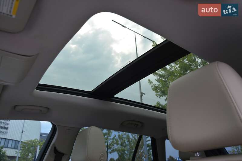 Седан Buick Regal 2018 в Киеве