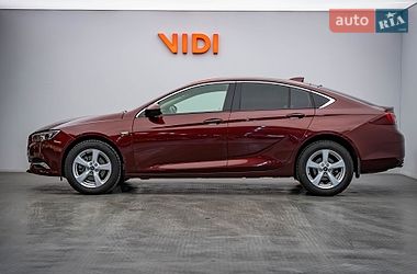 Седан Buick Regal 2018 в Киеве