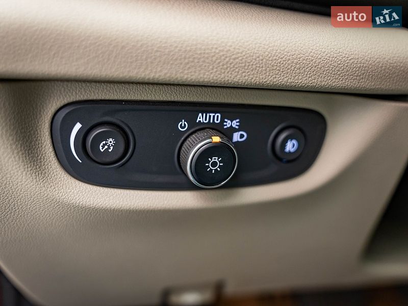 Седан Buick Regal 2018 в Киеве