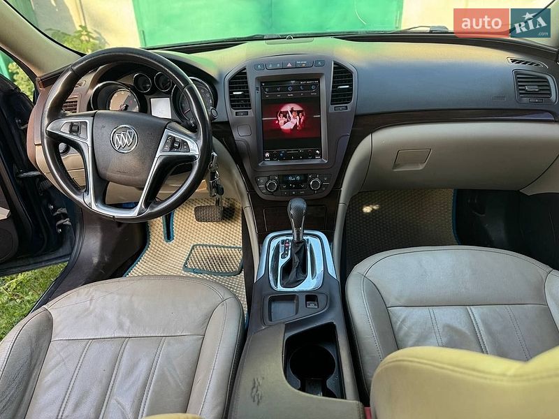 Седан Buick Regal 2010 в Бурштыне