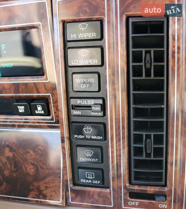 Купе Buick Riviera 1989 в Києві