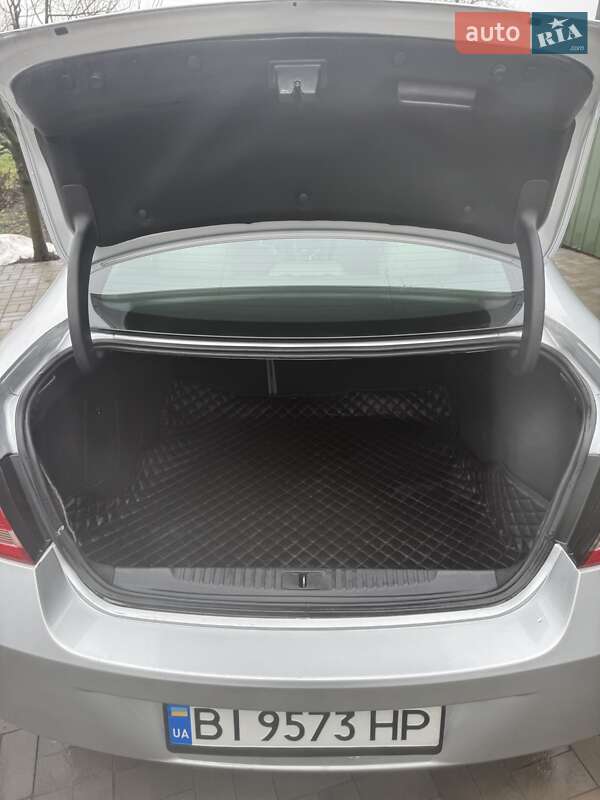 Седан Buick Verano 2012 в Кременчуге