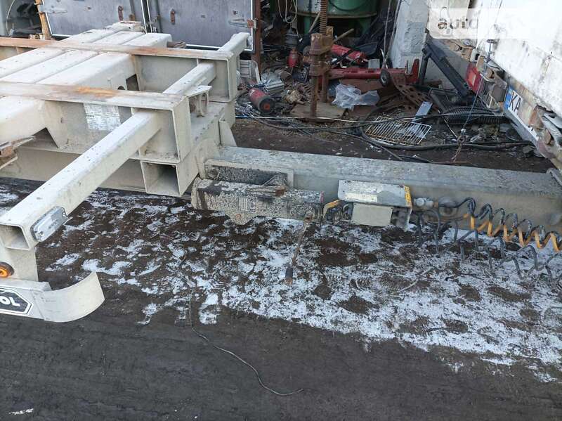 Контейнеровоз BW Q1O 2004 в Киеве