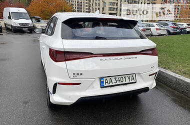 Хэтчбек BYD E2 2022 в 