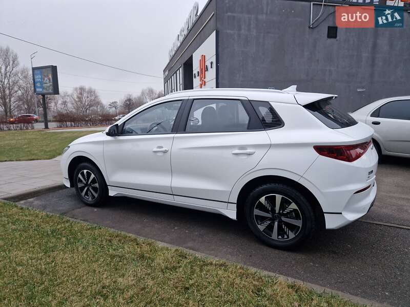 Хэтчбек BYD E2 2023 в Киеве