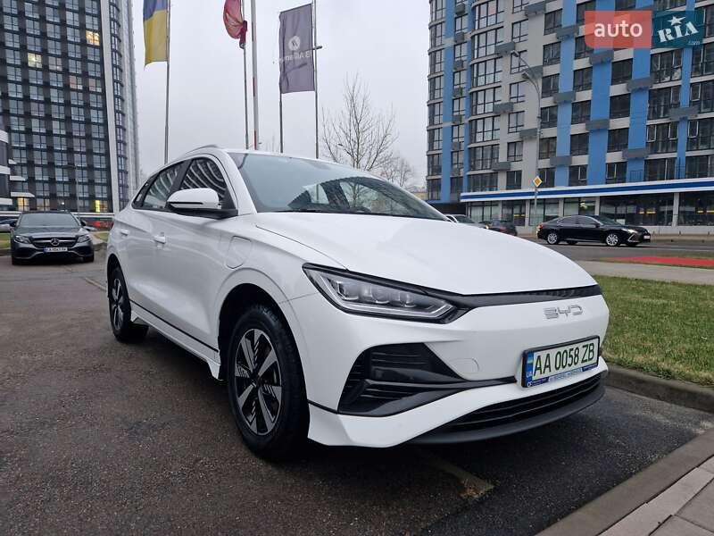 Хэтчбек BYD E2 2023 в Киеве