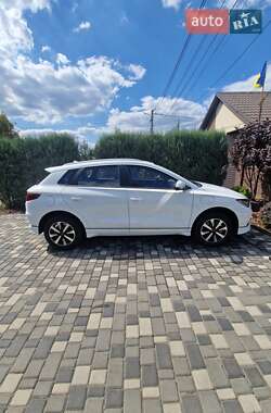 Хэтчбек BYD E2 2025 в 