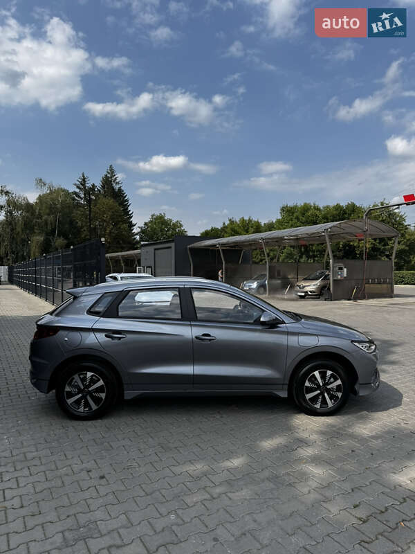 Хэтчбек BYD E2 2025 в Черновцах