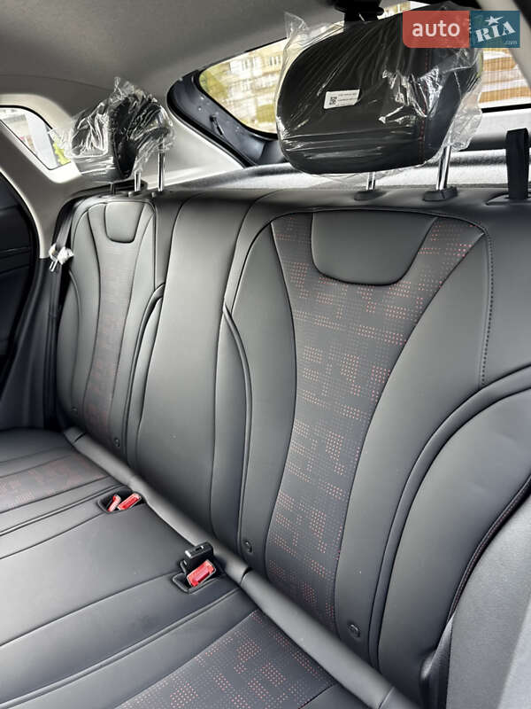 Хэтчбек BYD E2 2025 в Черновцах